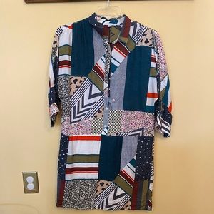 See by Chloé. Size 6. Multicolor dress with POCKETS!